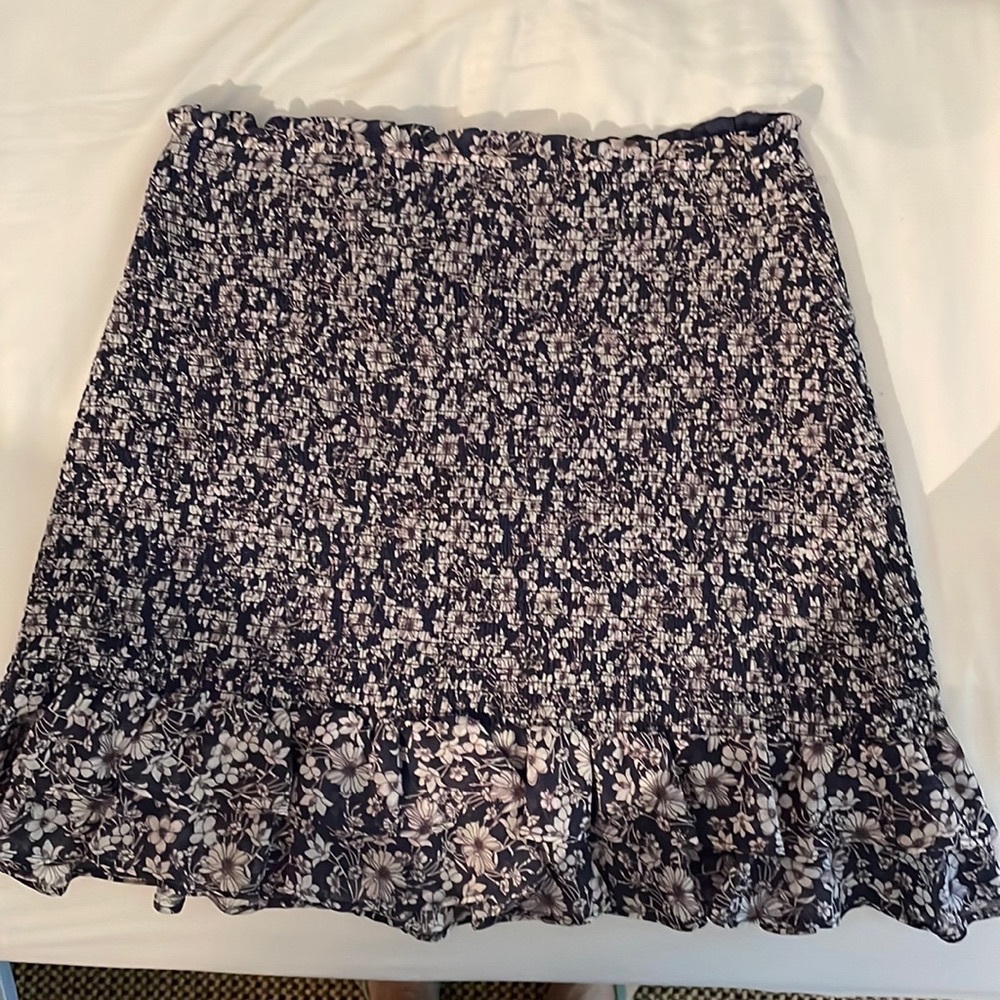Floral Smocked mini skirt